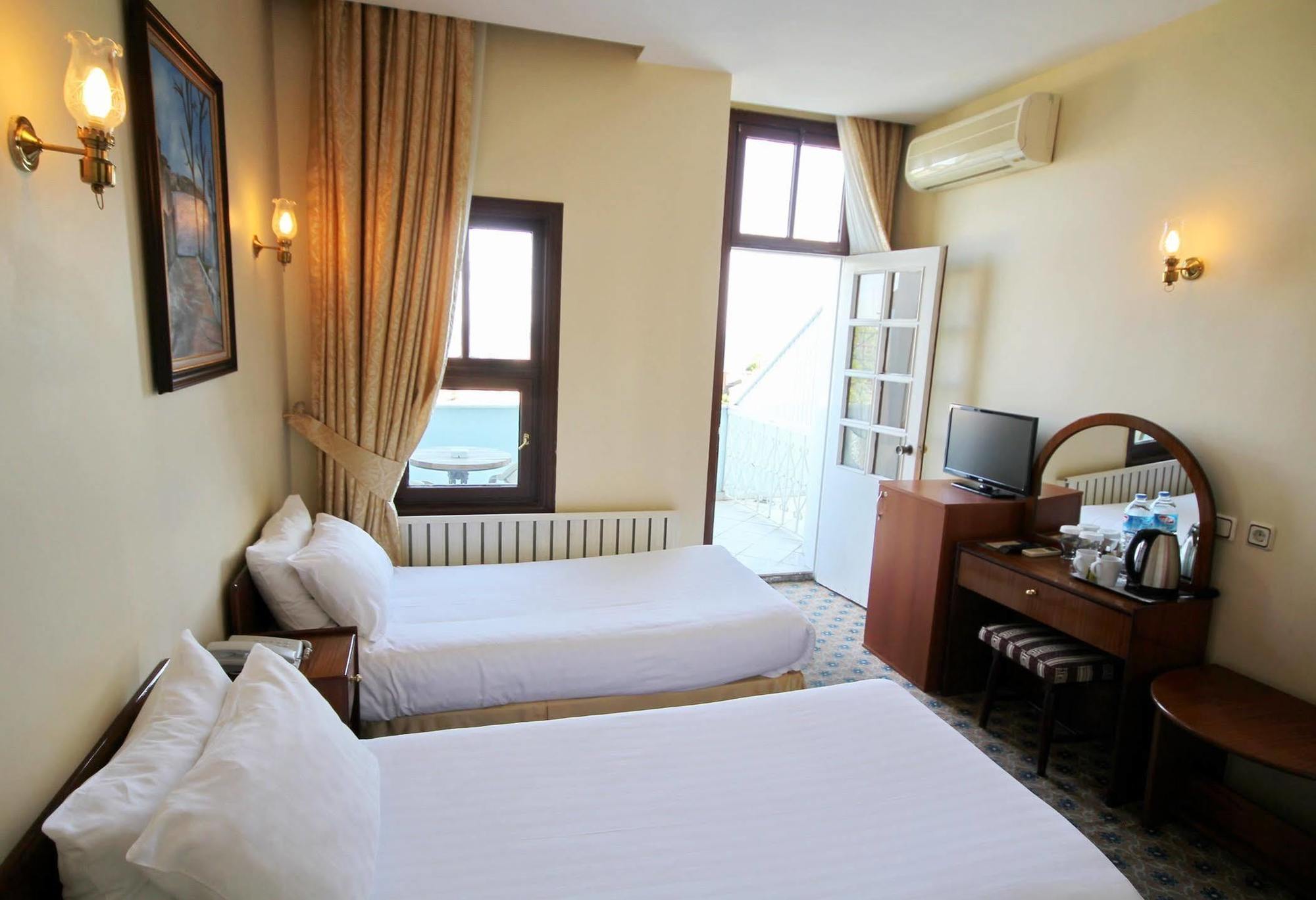 Hotel Historia-Special Category อิสตันบูล ภายนอก รูปภาพ